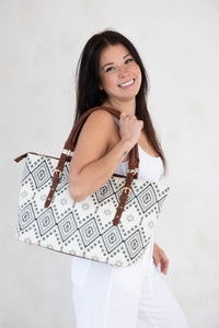 Jacquard Handbag by Risa