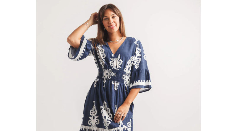 Summer to Fall Outfits: How to Style Dresses for Autumn