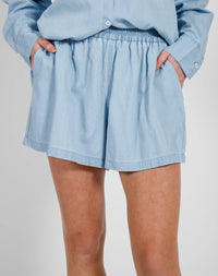 Brunette - The Chambray High Waisted Shorts - Light Blue Denim