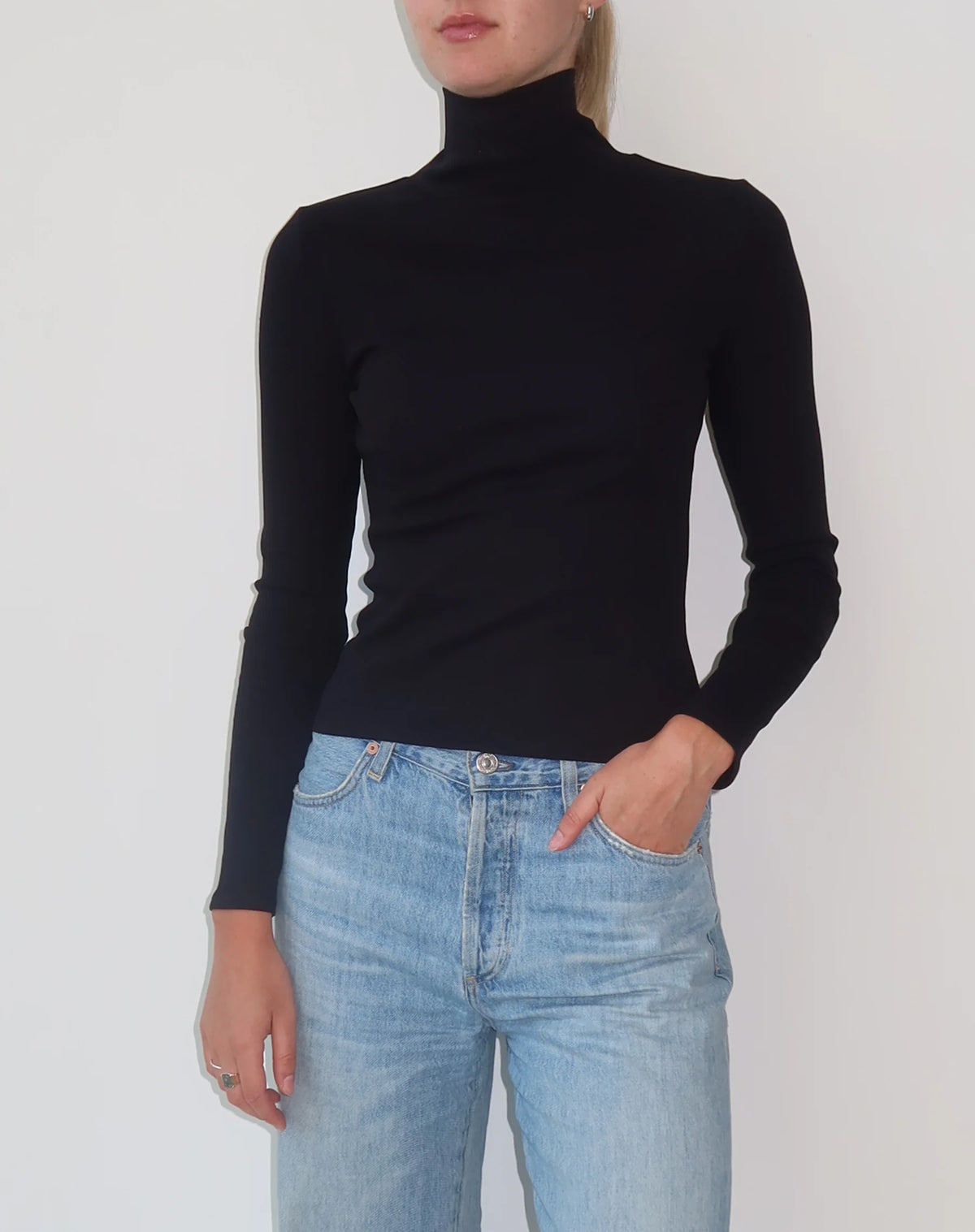 Brunette - Ribbed LS Turtle neck