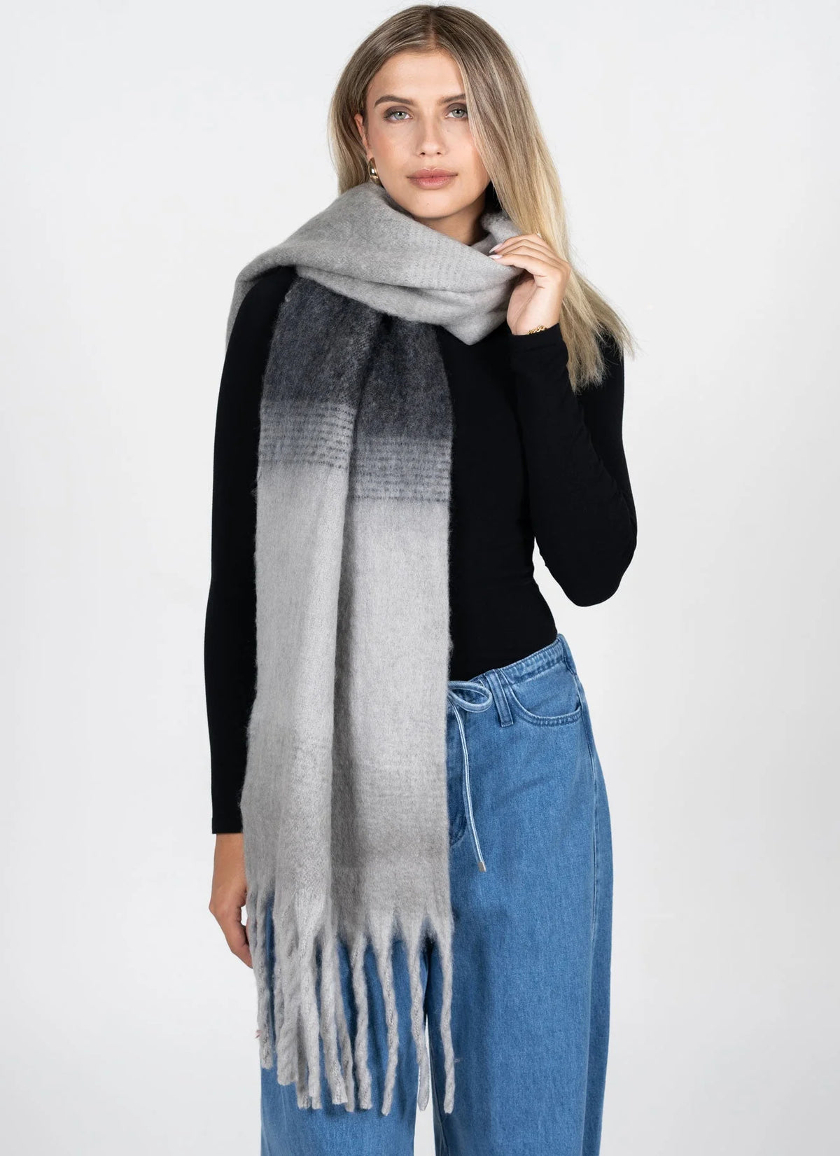 Check Pattern Scarf by C'est Moi