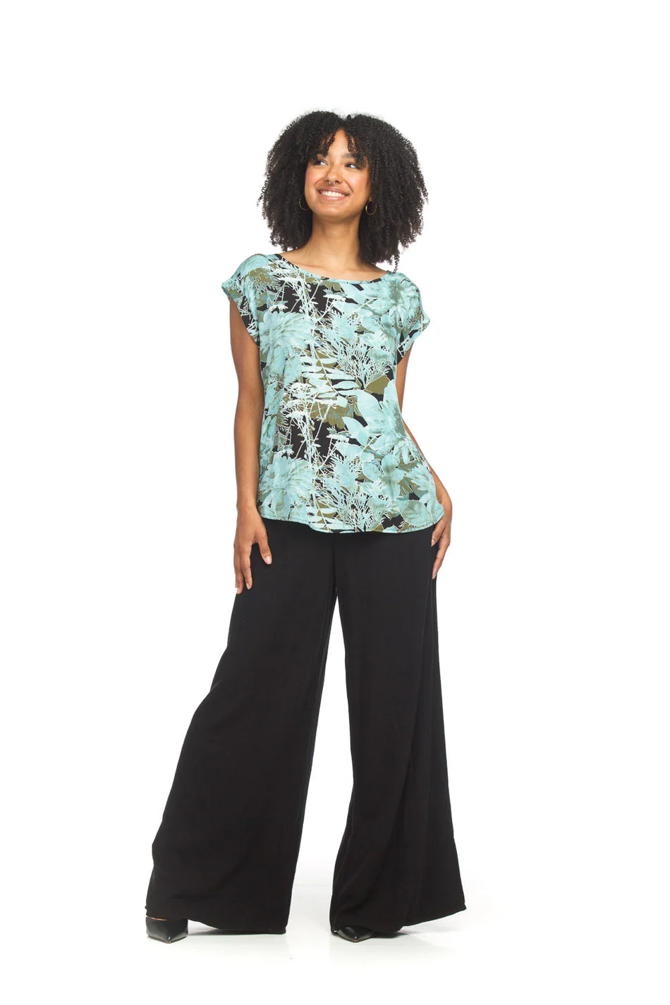 Linen Blend Wide Leg Pants by Papillon