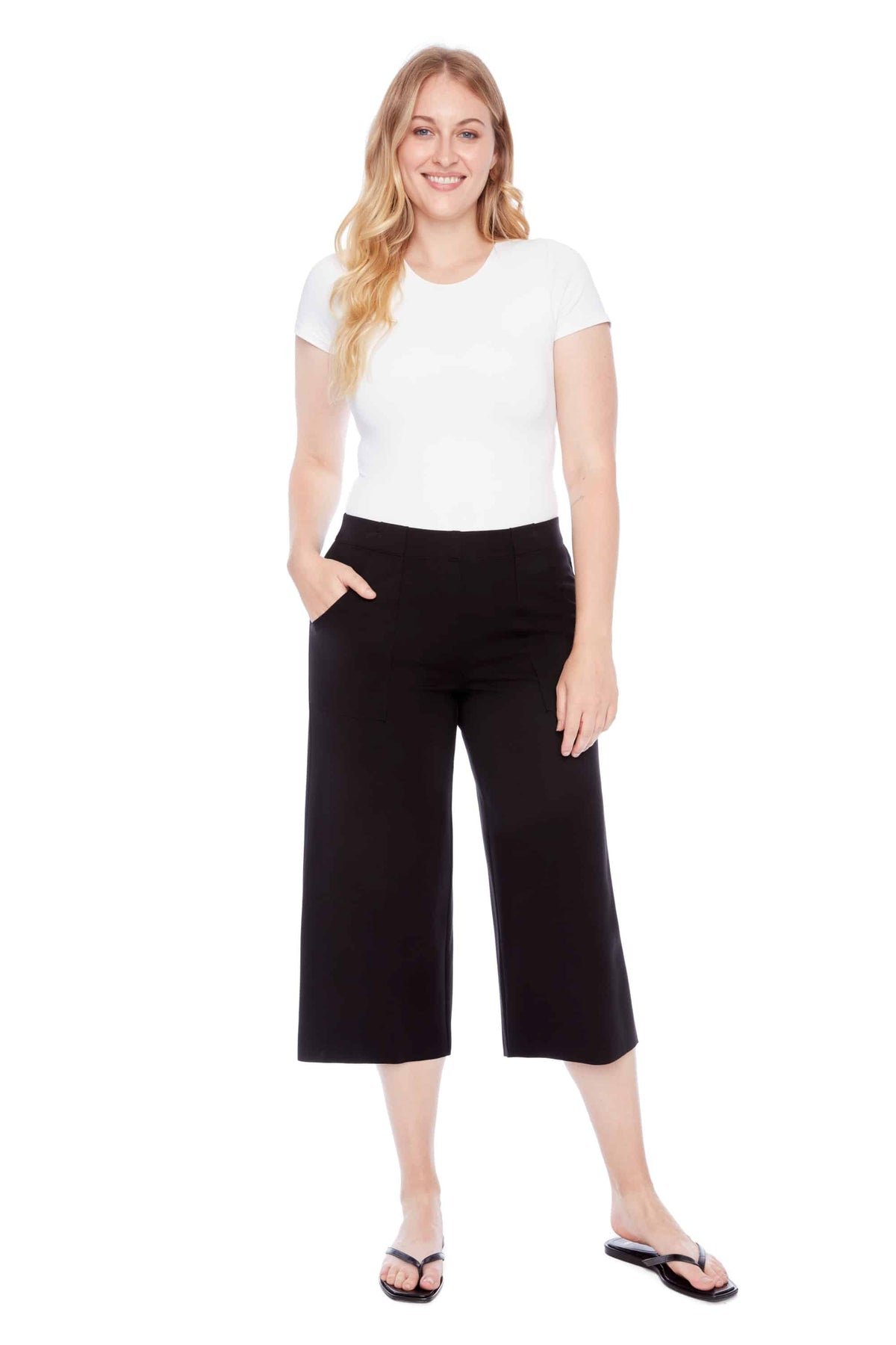 Wide Leg Crop Pants by ILTM