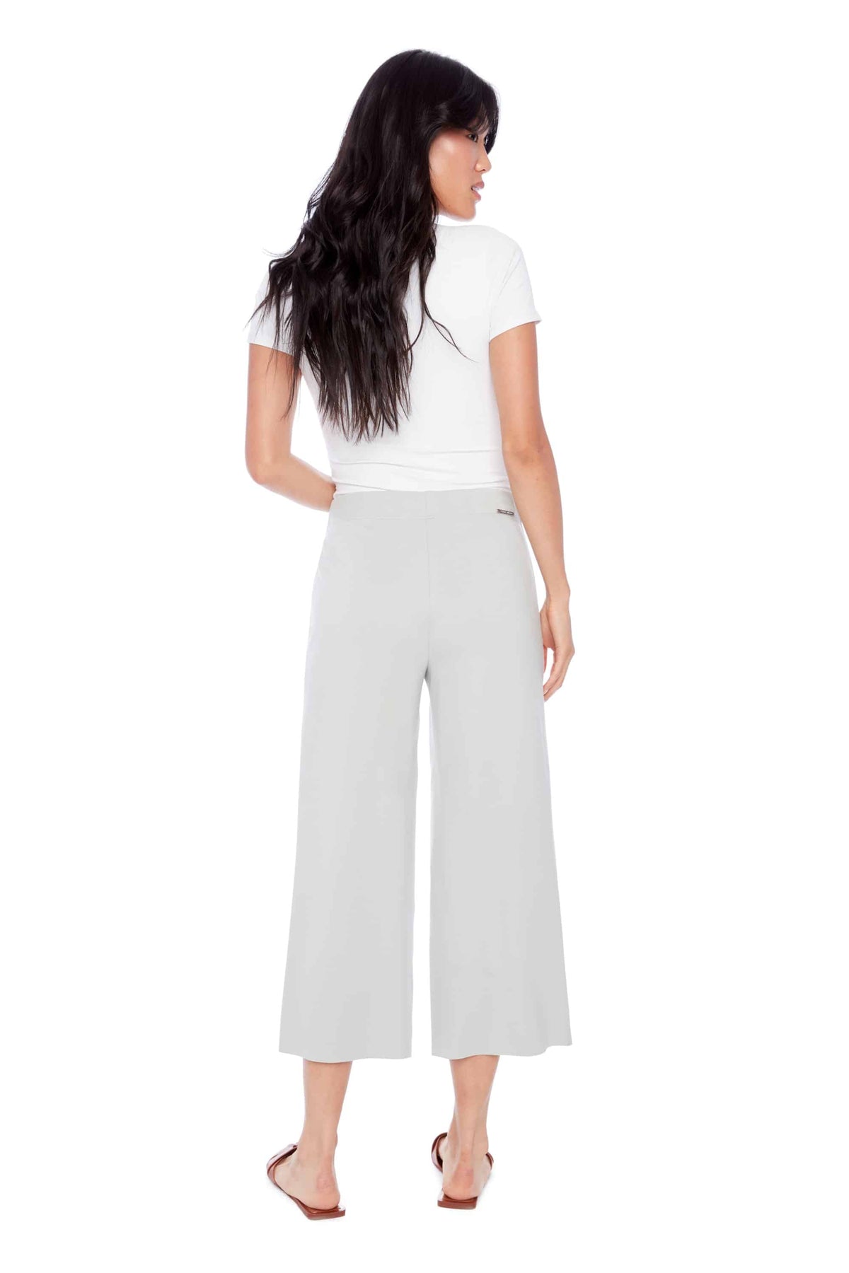 Wide Leg Crop Pants by ILTM